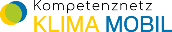 Logo: Kompetenznetz Klima Mobil  Logo des Kompetenznetzes "KLIMA MOBIL" mit zwei farbigen Kreisen in Grün und Blau sowie dem Schriftzug in blauer Farbe. Das Logo symbolisiert umweltfreundliche Mobilität und Klimaschutz.