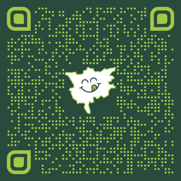 Ein QR-Code auf grünem Hintergrund, in der Mitte befindet sich eine cartoonartige Figur in Weiß, mit vor Genuss verzücktem Gesicht. Ihr Umriss stellt den Landkreis dar. Der QR-Code lädt Benutzer ein, ihn mit einem Smartphone zu scannen, um weitere Informationen zu den Direktvermarktern im Landkreis Ludwigsburg zu erhalten.