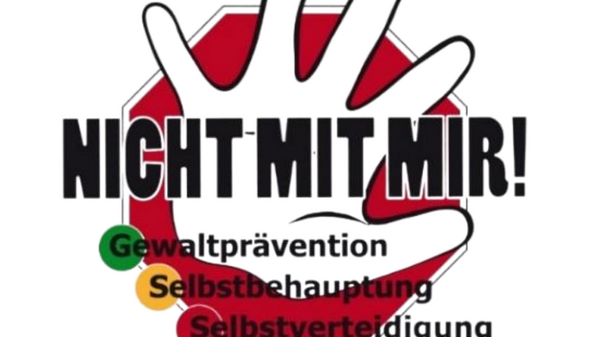 Logo mit einer roten Hand und dem Text "NICHT MIT MIR!" in Schwarz. Darunter steht "Gewaltprävention", "Selbstbehauptung" und "Selbstverteidigung". Das Logo zeigt auch die Verbandszugehörigkeit und den Ort. Dies ist eine Aufforderung zur Gewaltprävention. (Text KI generiert)