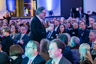 Dr. Eckart von Hirschhausen during his lecture.