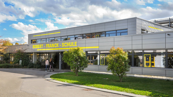 Haupteingang der Robert-Franck-Schule