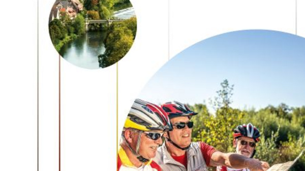 A cycling map of Ludwigsburg County featuring images of cyclists navigating routes, scenic waterways, and landscapes. The map highlights both everyday paths and tourist routes for exploring the area by bike. The title reads "Radkarte Landkreis Ludwigsburg."